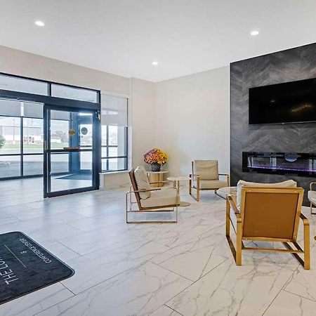 The Lux Hotel & Conference Center, Ascend Hotel Collection Waterloo Interiør billede